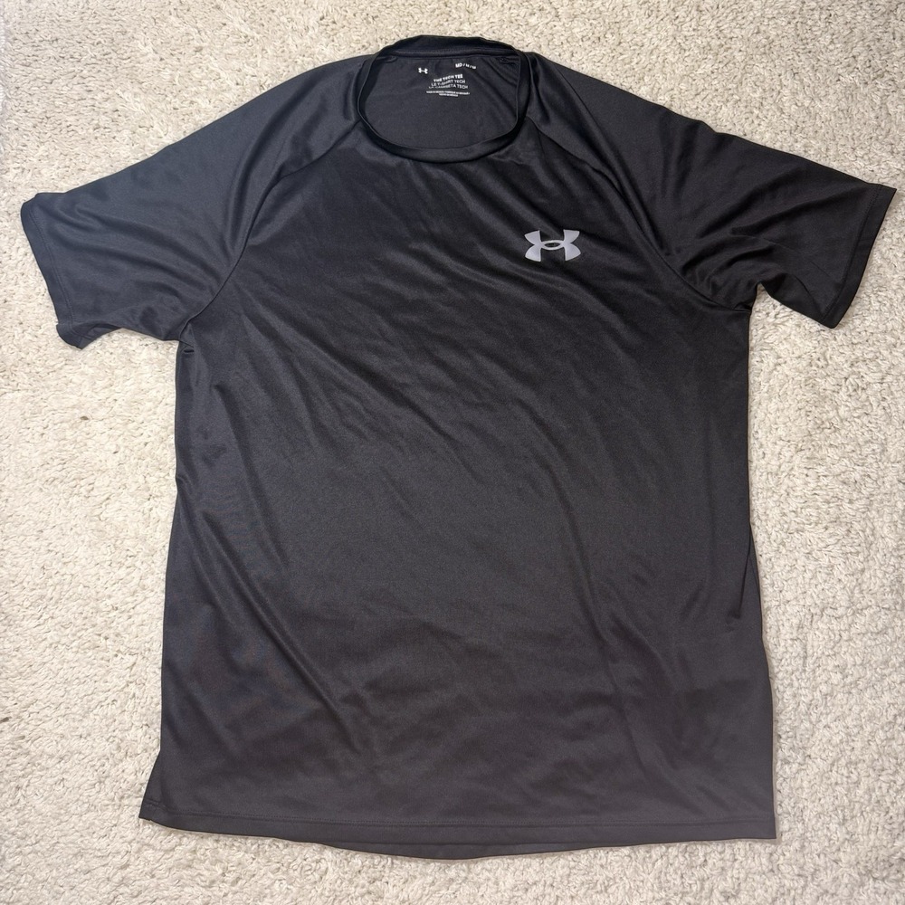 Under Armour Men's Size Medium The Tech Tee Black Color Excellent Condition